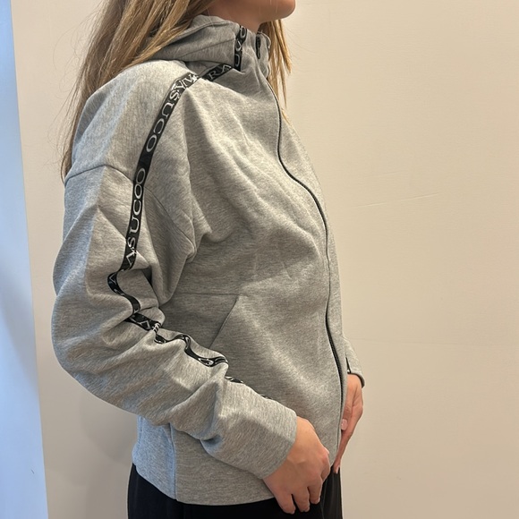Parasuco zip hoodie women 
Size XS
New never worn - Picture 8 of 8